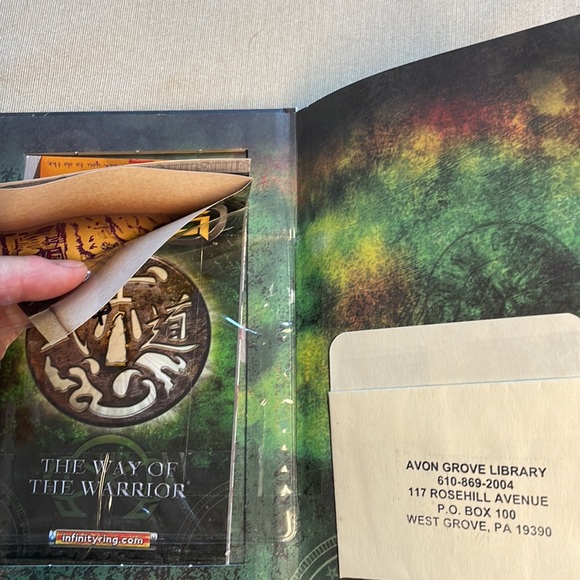 📚2/$6  The Trap Door #3 in the Infinity Ring Series - Picture 7 of 12